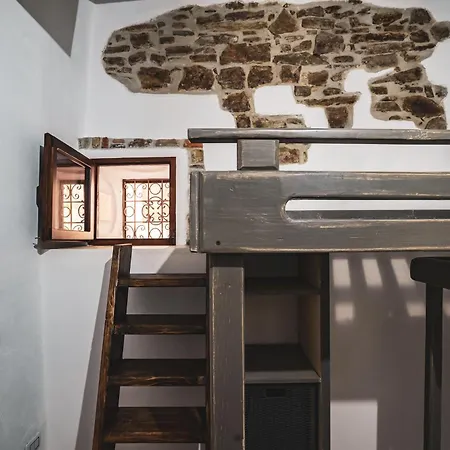Casa Dame - Old Town Authentic Traditional Apartment
